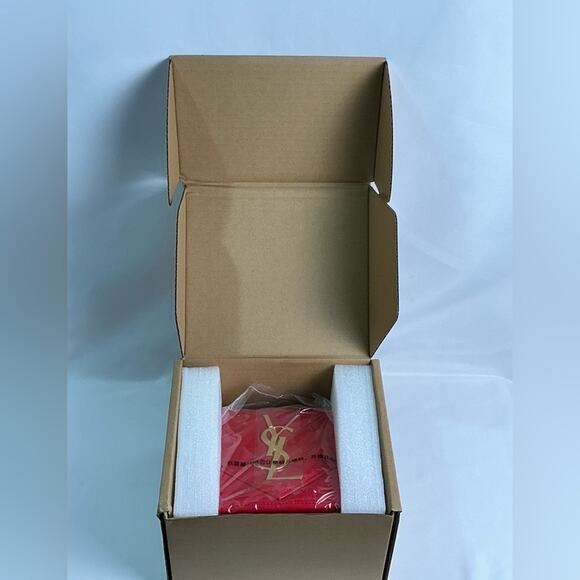 YSL Yves Saint Laurent Red Chevron Quilted Clutch Counter Display New - Picture 12 of 12